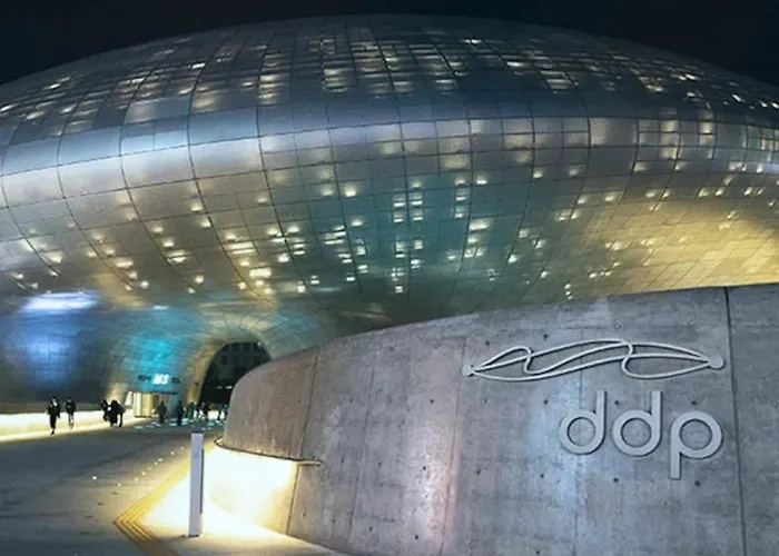 Dongdaemun Station House - Ddp 10 Mins Apartment *